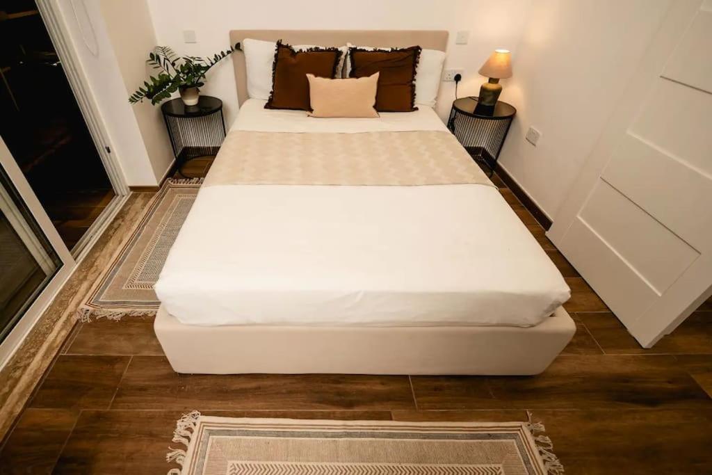 Luxurious & Stylish Penthouse With Private Pool Lägenhet Msida Exteriör bild