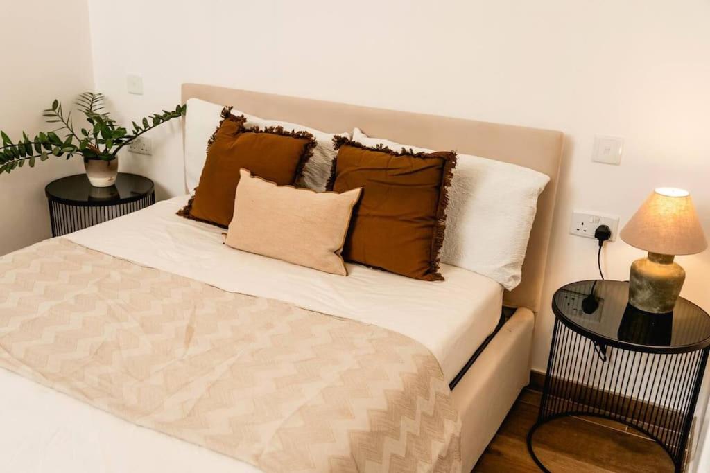 Luxurious & Stylish Penthouse With Private Pool Lägenhet Msida Exteriör bild
